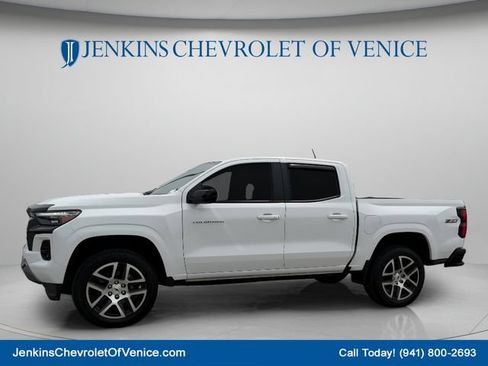 Used 2023 Chevrolet Colorado Z71 w/ Z71 Convenience Package 2 AWD/4WD image 10
