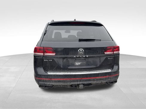 Used 2023 Volkswagen Atlas SEL R-Line image 7