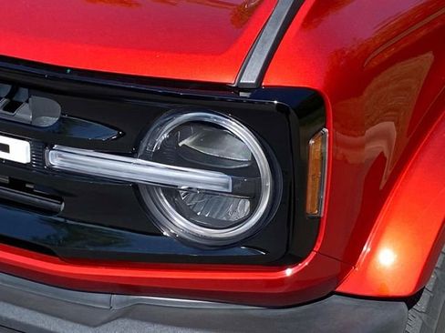 Used 2024 Ford Bronco Outer Banks AWD/4WD image 5