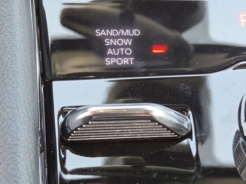 Used 2021 Jeep Grand Cherokee L Limited AWD/4WD image 27