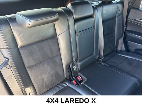 Used 2022 Jeep Grand Cherokee Laredo X AWD/4WD image 25