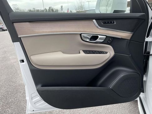 New 2026 Volvo XC90 B6 Plus w/ Protection Package Premier AWD/4WD image 5