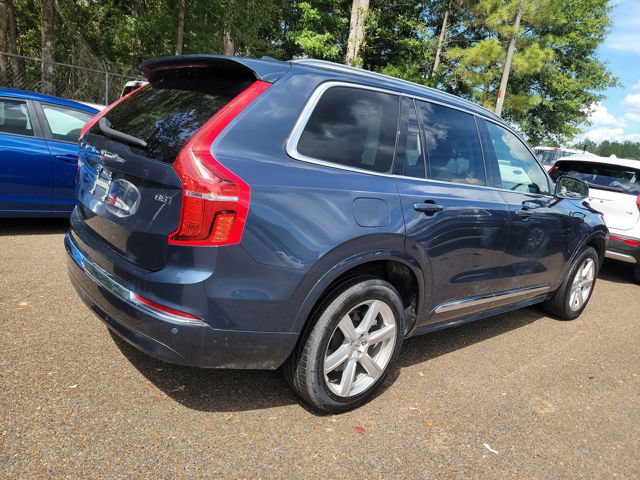 Used 2024 Volvo XC90 B5 Core AWD/4WD image 3