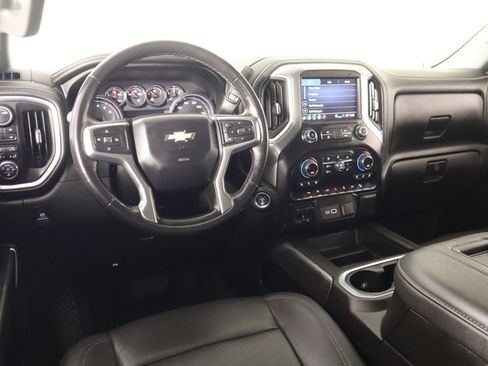 Used 2022 Chevrolet Silverado 1500 LTZ w/ Z71 Off-Road Package image 2