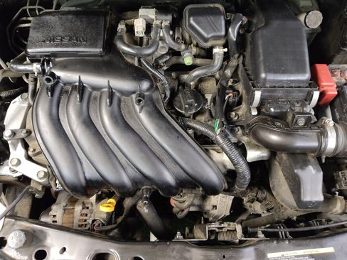 Used 2017 Nissan Versa SV w/ SV Special Edition Package image 30