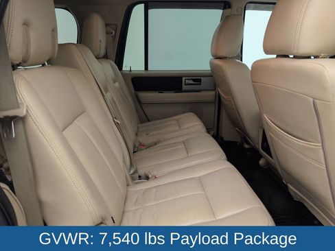 Used 2015 Ford Expedition EL XLT image 16
