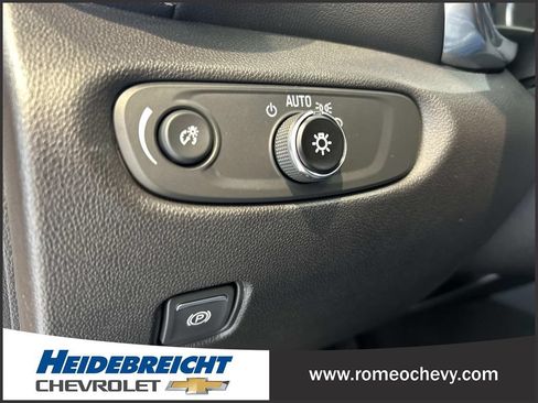 Used 2024 Chevrolet Blazer LT w/ Convenience Package FWD image 30