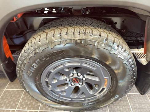 Used 2025 Nissan Frontier PRO-4X w/ Pro Premium Package AWD/4WD image 5