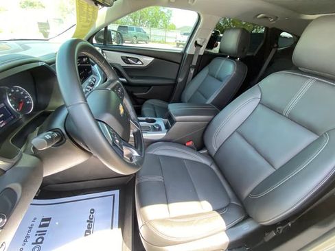 Used 2024 Chevrolet Blazer LT w/ Sound & Technology Package FWD image 12