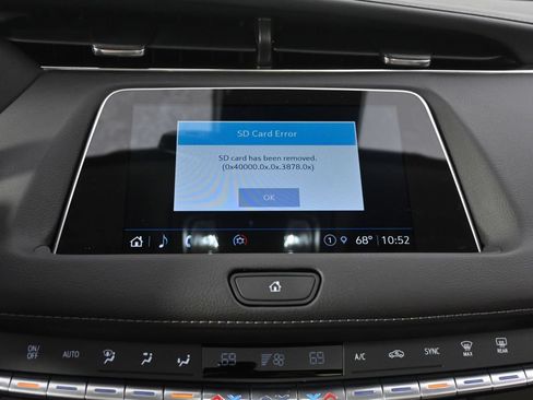Used 2023 Cadillac XT4 Premium Luxury w/ Technology Package AWD/4WD image 29
