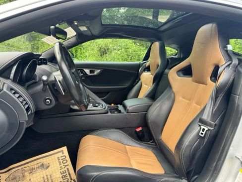 Used 2017 Jaguar F-TYPE R AWD/4WD image 11