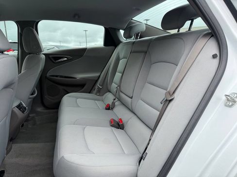 Used 2025 Chevrolet Malibu LT FWD image 25