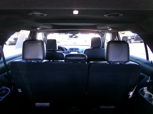 Used 2018 Ford Explorer XLT w/ Equipment Group 202A AWD/4WD image 51