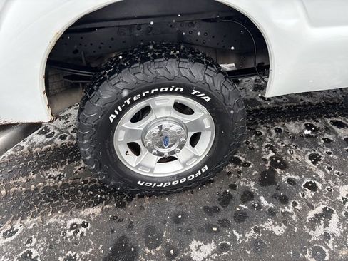 Used 2016 Ford F250 XLT w/ XLT Value Package image 4