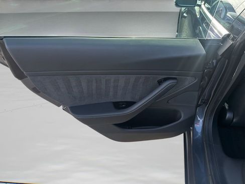 Used 2020 Tesla Model 3 Performance image 15