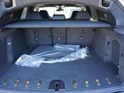 New 2026 BMW XM Label Red image 6