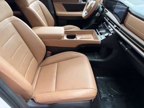 Used 2025 Hyundai Santa Fe Limited FWD image 25