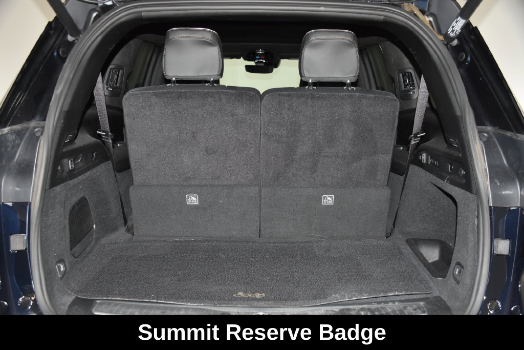 Used 2023 Jeep Grand Cherokee L Summit AWD/4WD image 31