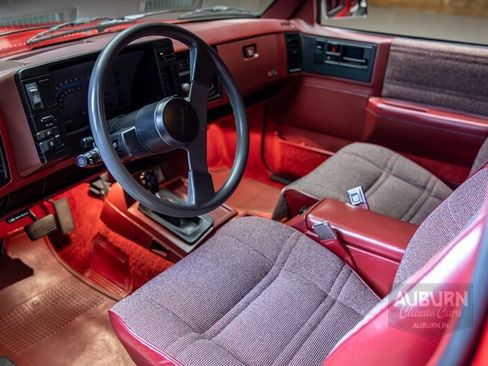 Used 1986 Chevrolet S10 Pickup 4WD image 11