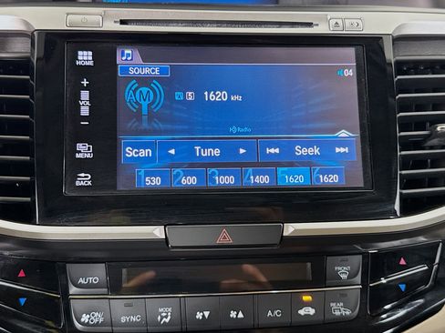 Used 2016 Honda Accord EX-L image 17