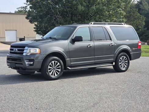 Used 2017 Ford Expedition EL XLT AWD/4WD image 4
