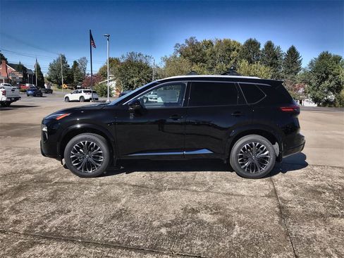 New 2026 Nissan Rogue Platinum w/ Platinum Premium Package image 5