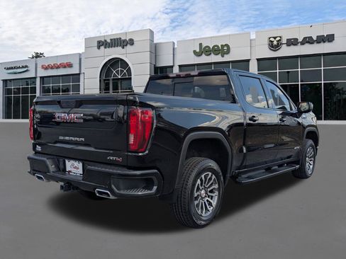 Used 2020 GMC Sierra 1500 AT4 w/ Technology Package image 3