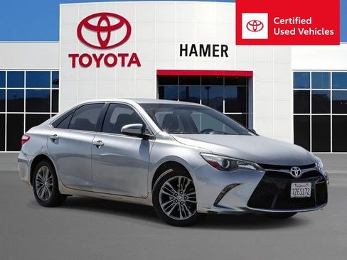 Certified 2016 Toyota Camry SE FWD image 1