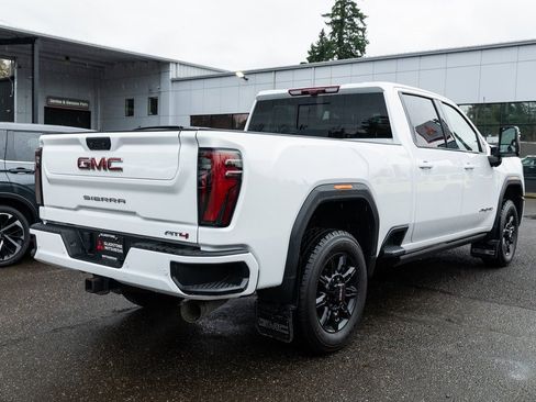 Used 2024 GMC Sierra 2500 AT4 w/ Technology Package image 6