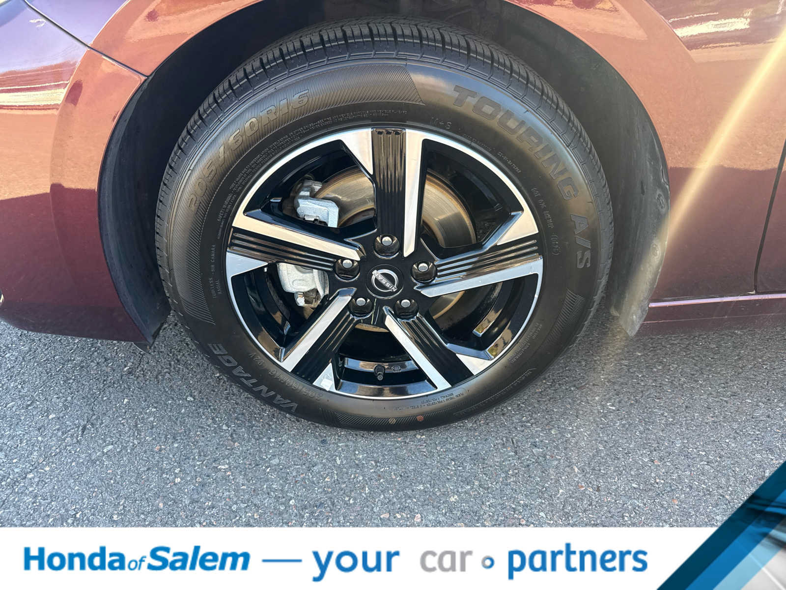 Used 2025 Nissan Sentra SV FWD image 7