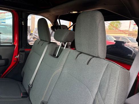 Used 2024 Jeep Wrangler Unlimited Sport AWD/4WD image 20