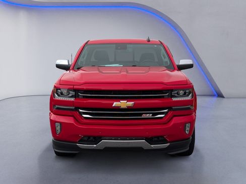 Used 2018 Chevrolet Silverado 1500 LTZ Z71 w/ LTZ Plus Package AWD/4WD image 3