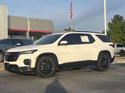 Used 2023 Chevrolet Traverse RS