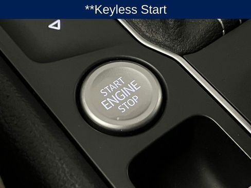 Used 2022 Volkswagen Atlas SE w/ Panoramic Sunroof Package image 16