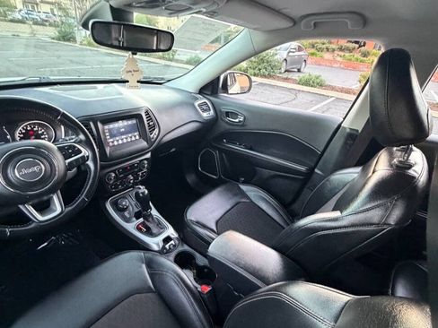 Used 2020 Jeep Compass Latitude AWD/4WD image 9