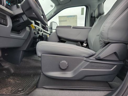 New 2026 Ford F350 XL w/ FX4 Off-Road Package image 16