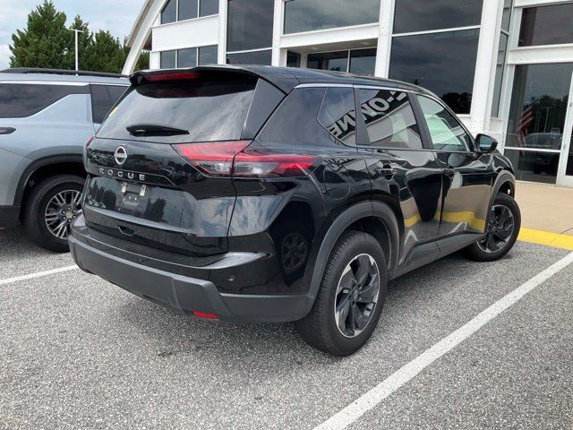 Used 2025 Nissan Rogue SV FWD image 6