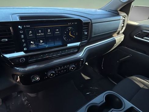 Used 2024 Chevrolet Silverado 1500 LT Trail Boss w/ Protection Package image 24