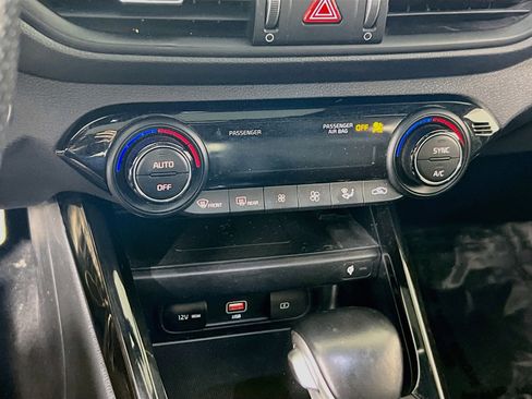 Used 2023 Kia Forte GT-Line w/ GT-Line Premium Package image 16