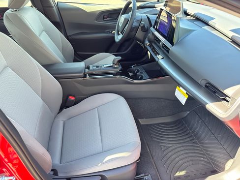 Certified 2026 Toyota Prius LE FWD image 15