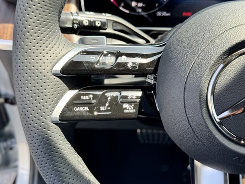 New 2025 Mercedes-Benz GLC 350e 4MATIC image 21