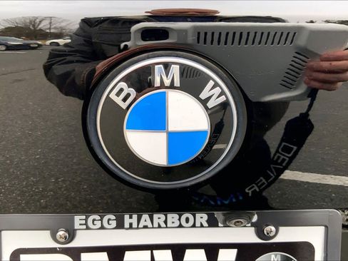 Used 2022 BMW X5 xDrive40i w/ Parking Assistance Package AWD/4WD image 9