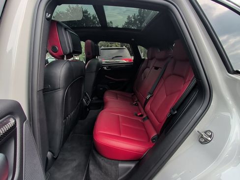 Used 2023 Porsche Macan S AWD/4WD image 13