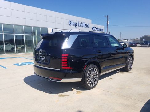 New 2026 Hyundai Palisade Calligraphy FWD image 7
