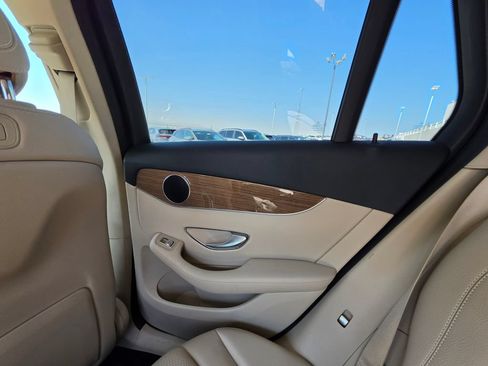 Used 2018 Mercedes-Benz GLC 300 image 22