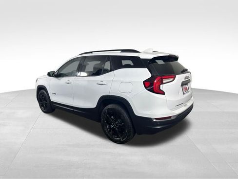 Used 2024 GMC Terrain AT4 AWD/4WD image 3