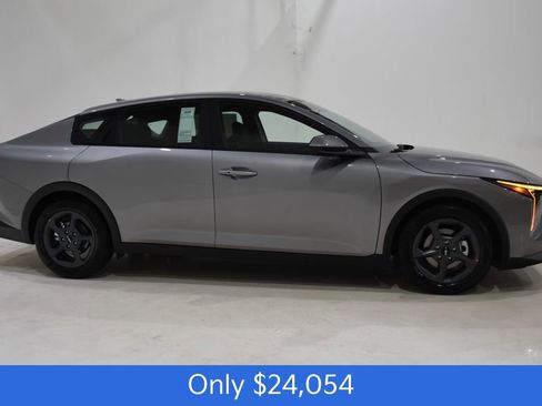 New 2026 Kia K4 LXS image 3