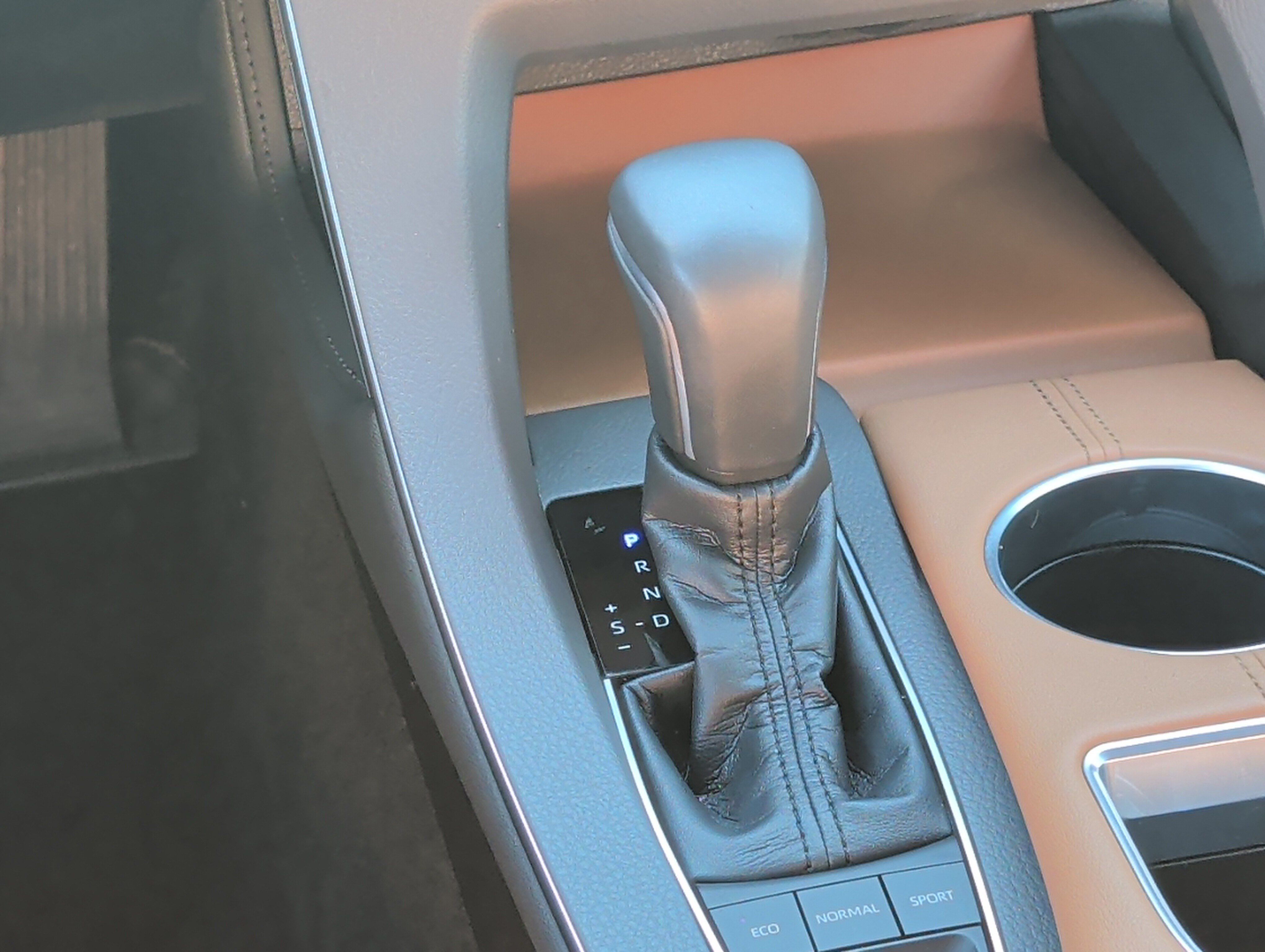 Used 2019 Toyota Avalon Limited w/ Advanced Safety Package FWD image 24