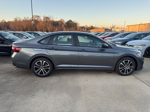 New 2026 Volkswagen Jetta Sport FWD image 4