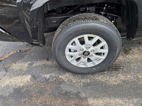 New 2026 Toyota Tacoma SR5 image 18